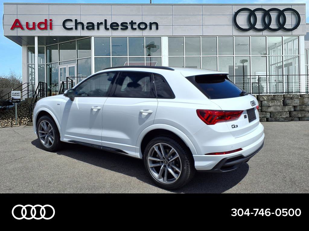 2025 Audi Q3 S line Premium photo 4