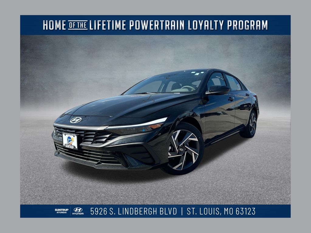 2025 Hyundai Elantra SEL's photo