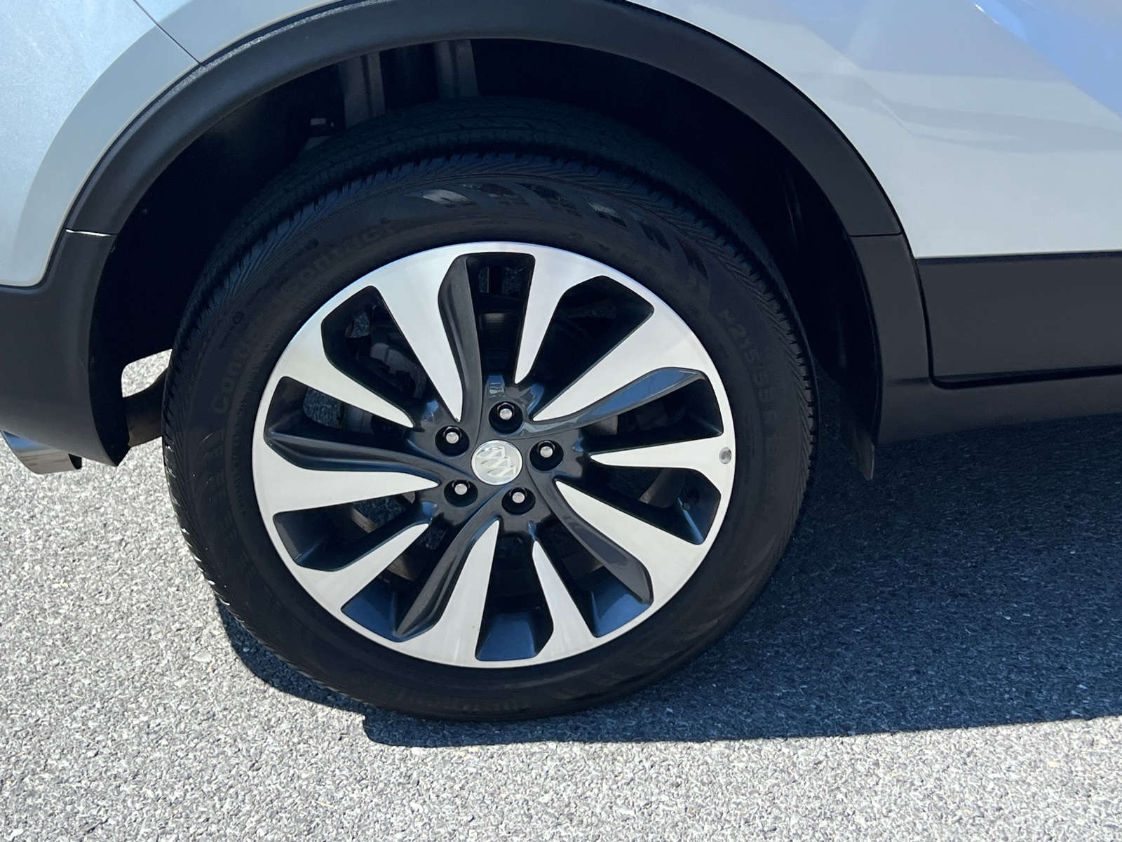 2022 Buick Encore Preferred photo 9