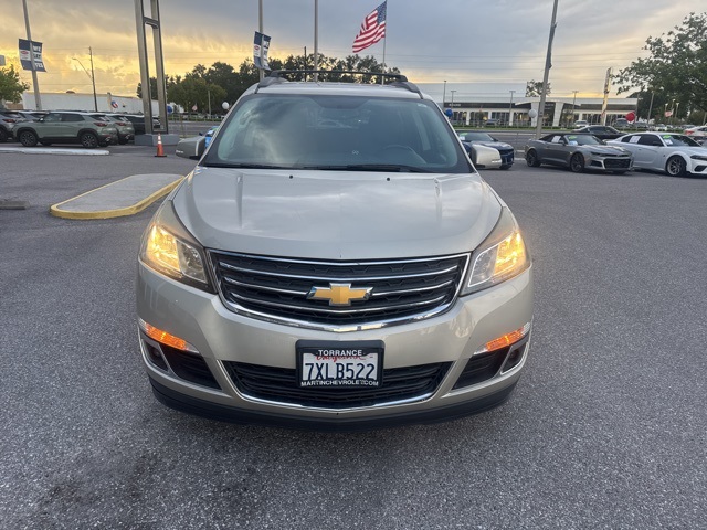 2014 Chevrolet Traverse 1LT photo 3