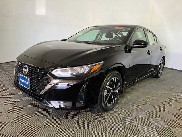 2025 Nissan Sentra SV photo 3