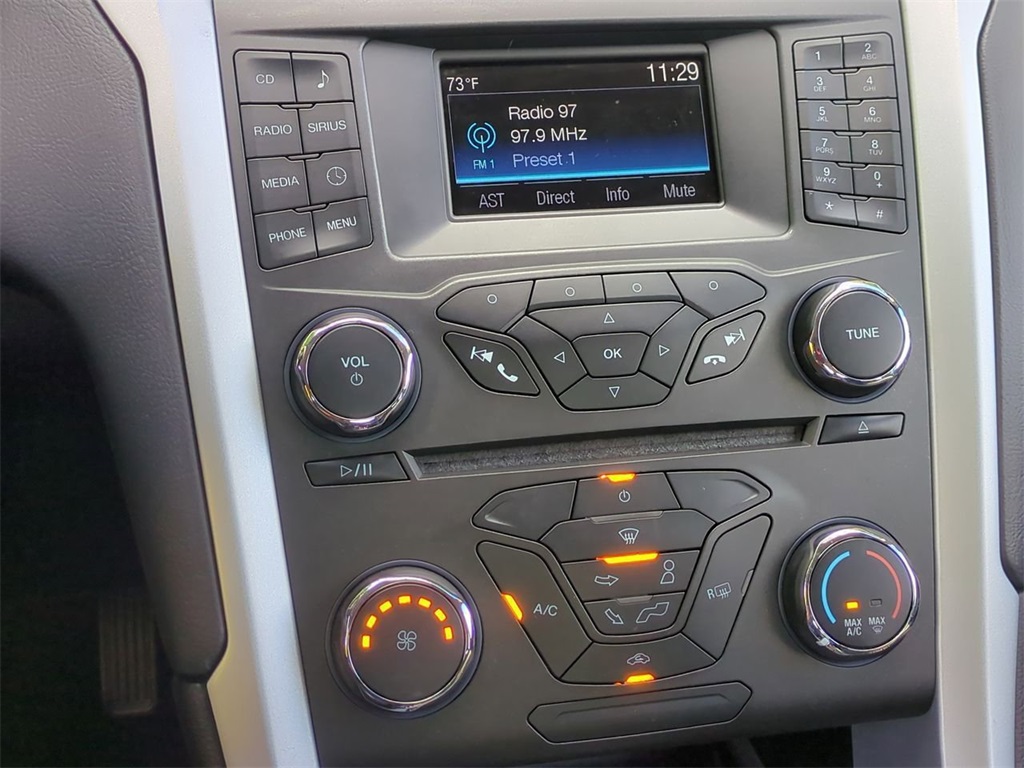 2016 Ford Fusion SE photo 13