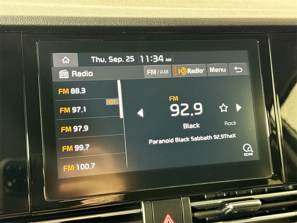2021 Kia Niro LX photo 27