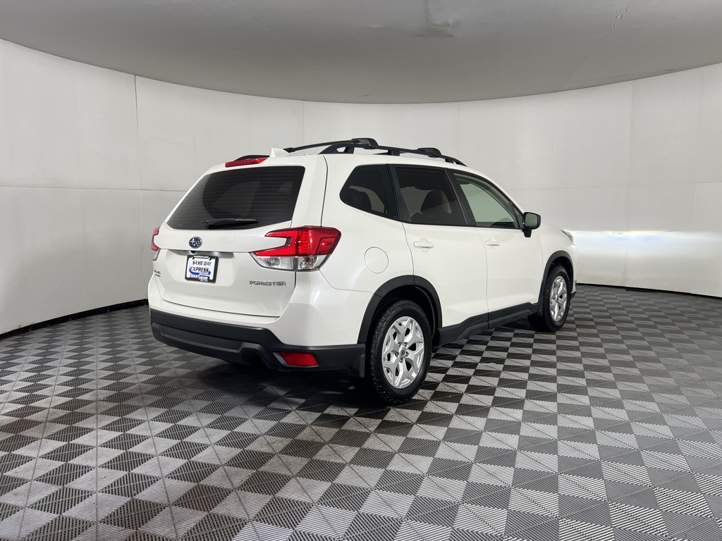 2023 Subaru Forester Base photo 3