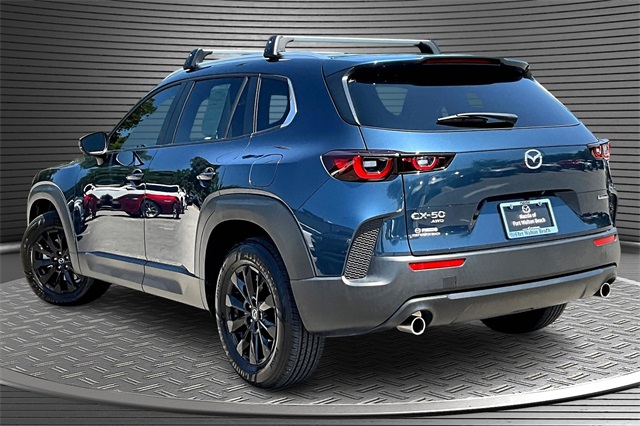 2024 Mazda CX-50 2.5 S Preferred photo 4