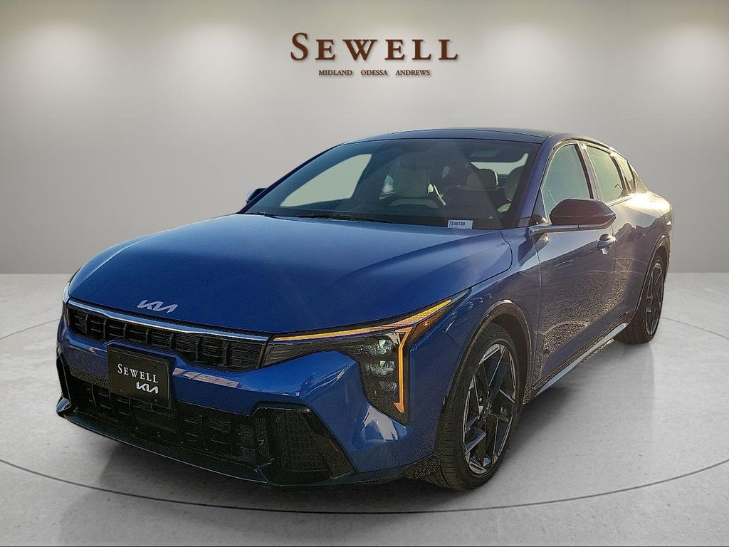 2025 Kia K4 GT-Line's photo