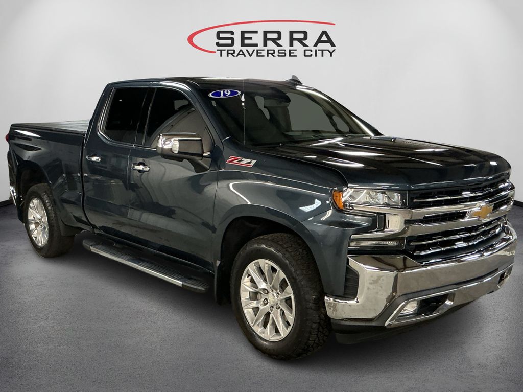 2019 Chevrolet Silverado 1500 LTZ photo 3