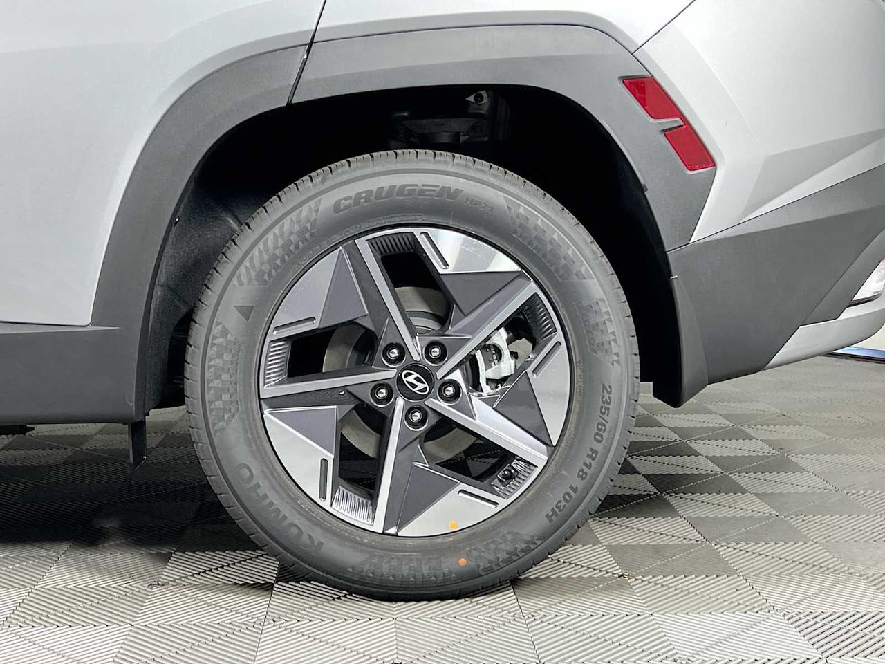 2025 Hyundai Tucson SEL photo 15
