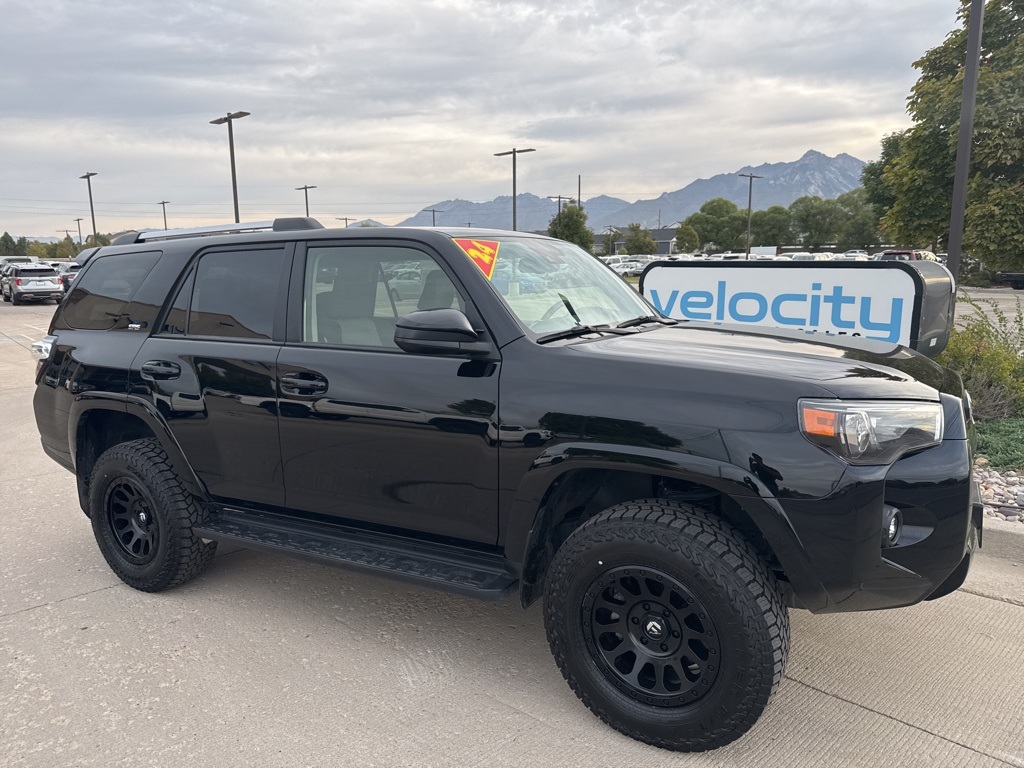 2024 Toyota 4Runner SR5's photo