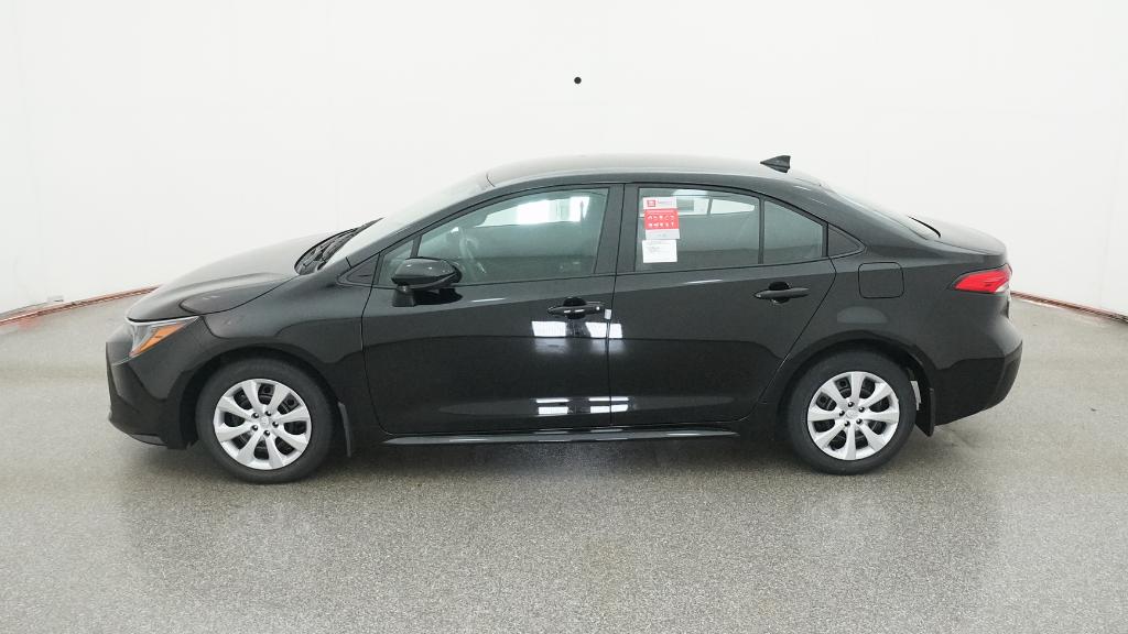 2026 Toyota Corolla LE photo 9