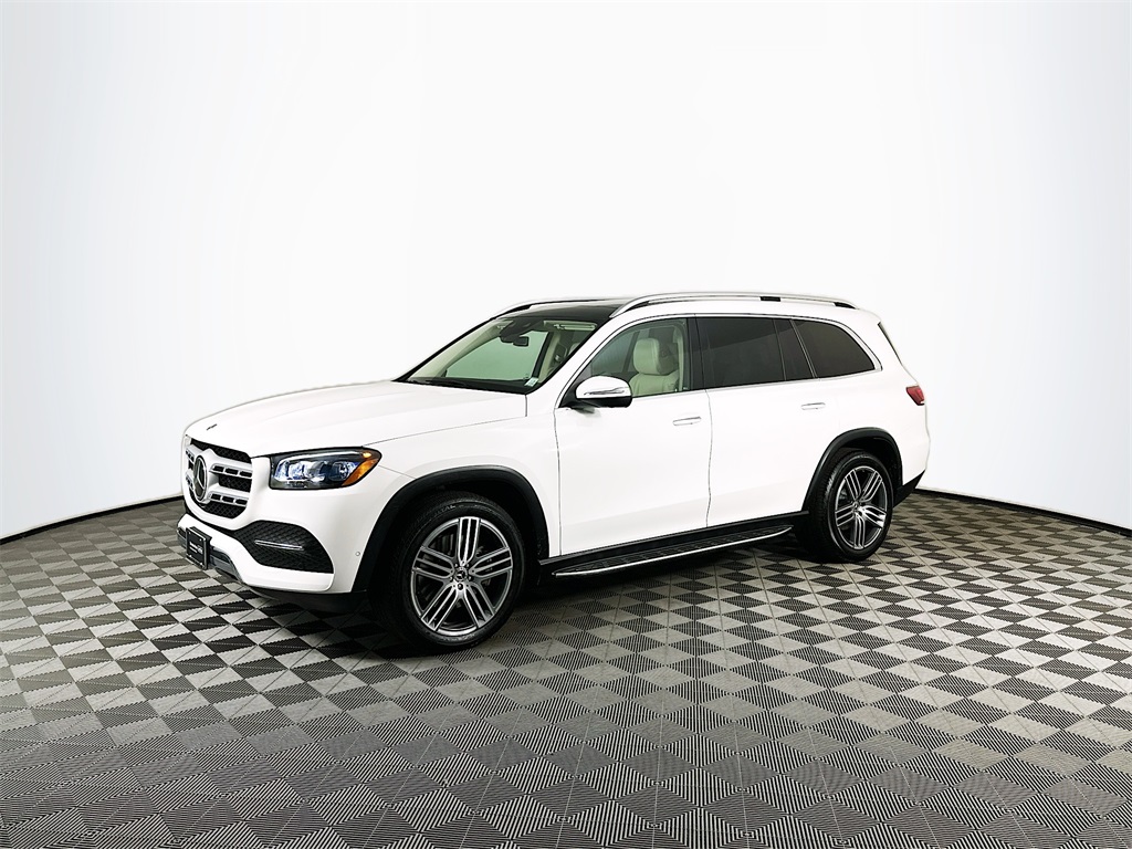 2023 Mercedes Benz GLS 450 4MATIC photo 3