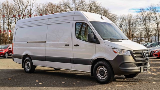 2024 Mercedes-Benz Sprinter Cargo Van Base's photo