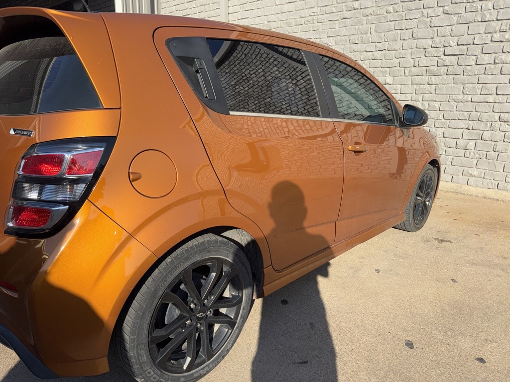 2018 Chevrolet Sonic Premier photo 3