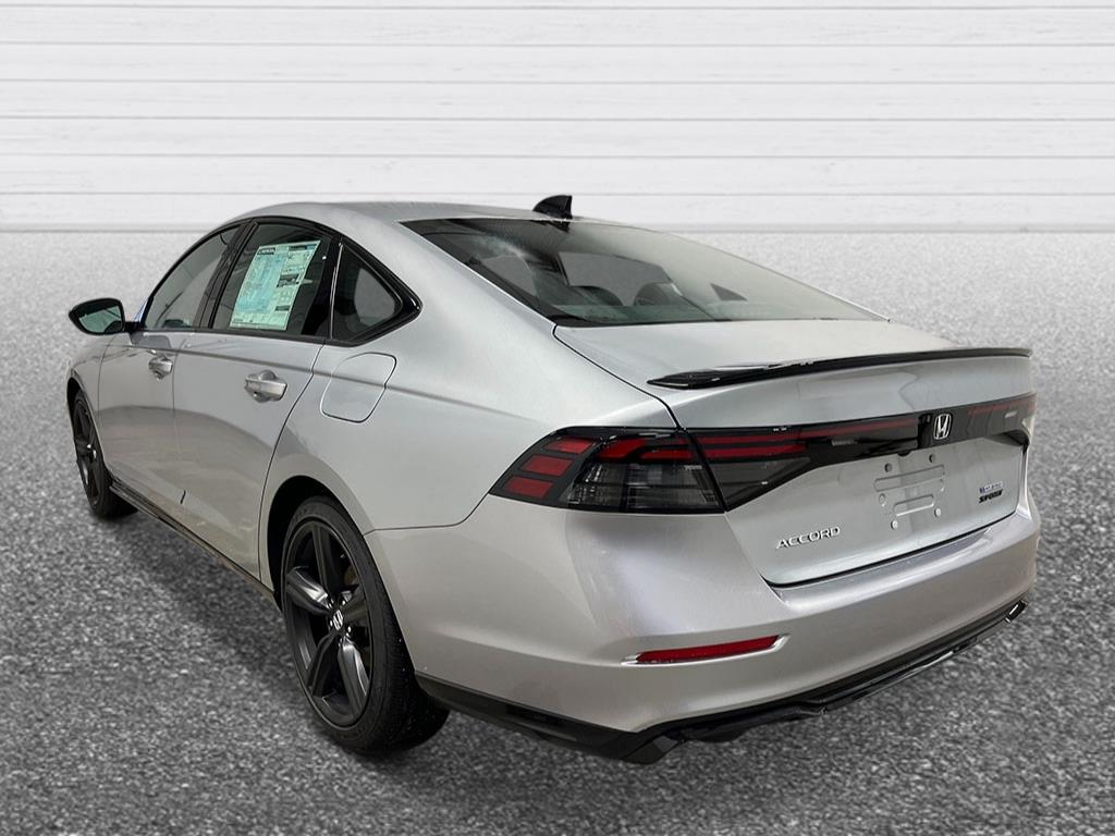 2025 Honda Accord Hybrid Sport-L photo 3