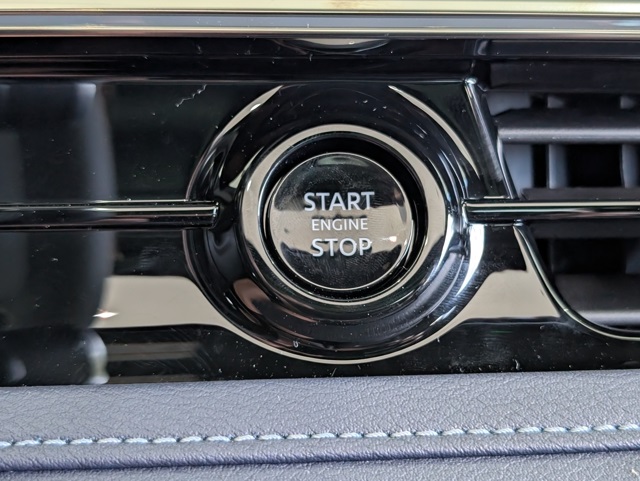 2026 Infiniti QX80 Sensory photo 10