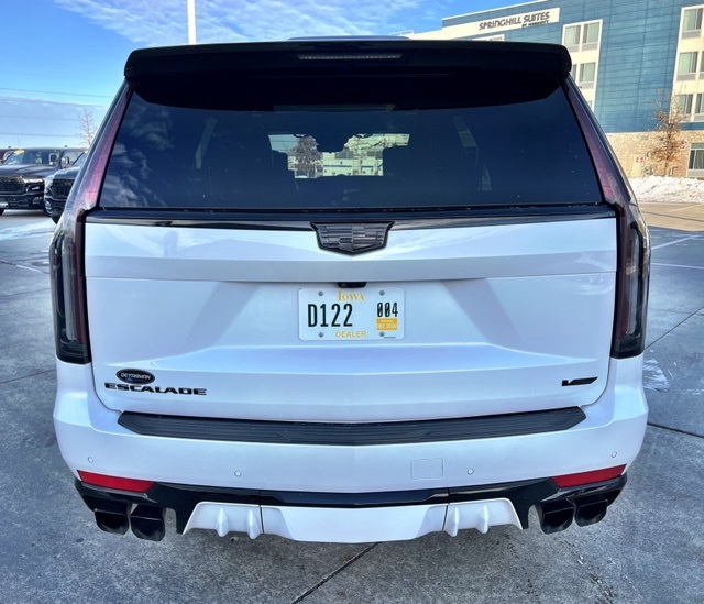 2024 Cadillac Escalade V-Series photo 3