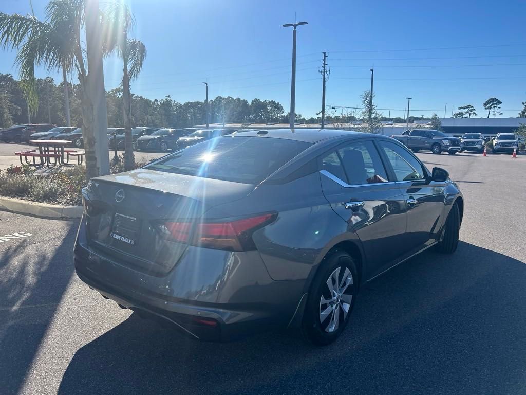 2025 Nissan Altima 2.5 S photo 7
