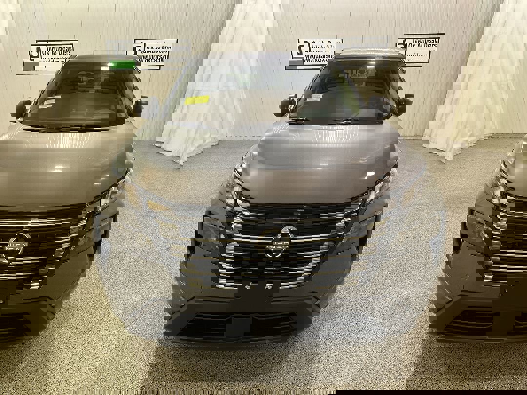 2026 Nissan Rogue S photo 2