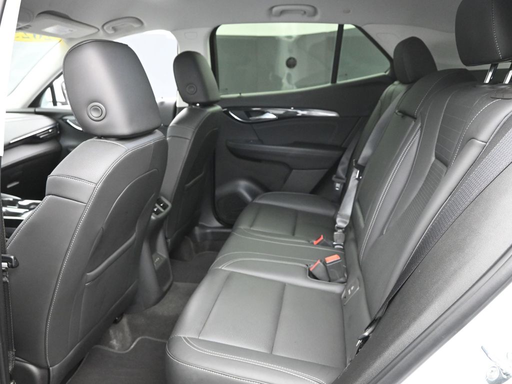 2025 Buick Envision Preferred photo 3