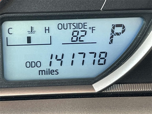 2013 Toyota RAV4 XLE photo 25