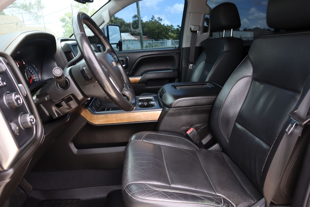 2019 Chevrolet Silverado 2500HD LTZ photo 18