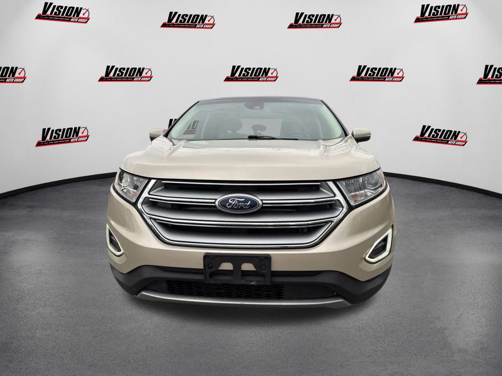 2018 Ford Edge SEL photo 2