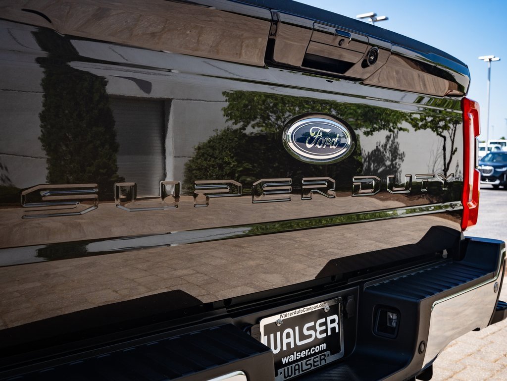 2024 Ford F-350 photo 17