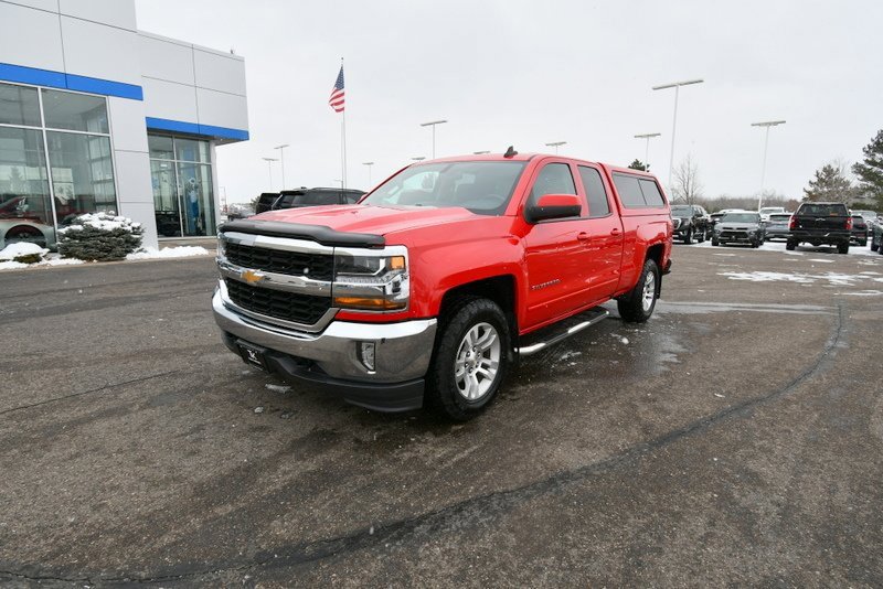 Used 2016 Chevrolet Silverado 1500 LT with VIN 1GCVKREC2GZ141035 for sale in North Branch, Minnesota