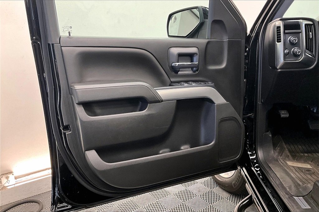 2018 Chevrolet Silverado 1500 LT photo 23