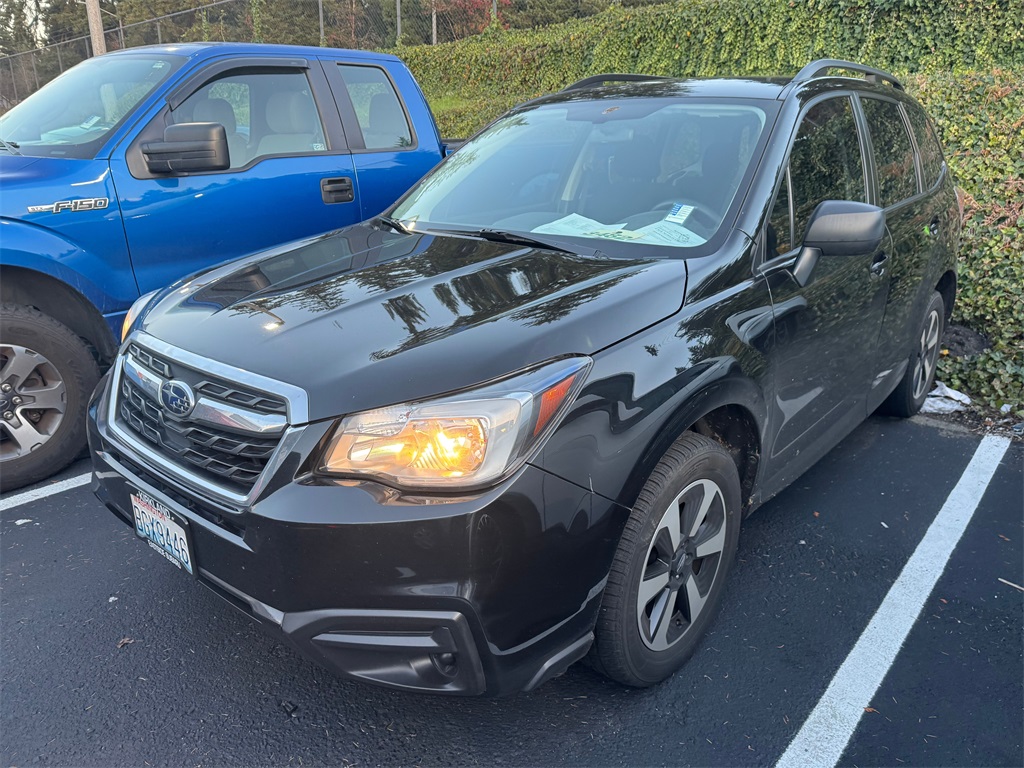 2018 Subaru Forester 2.5i photo 2