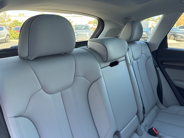 2025 Audi Q5 45 S line Premium Plus photo 14