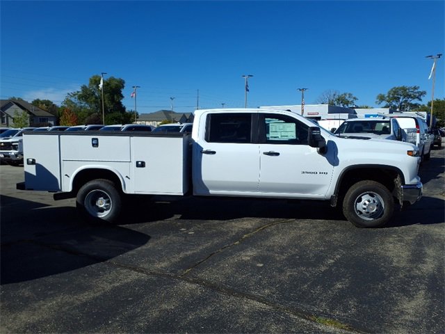 2026 Chevrolet Silverado 3500HD Work Truck photo 3
