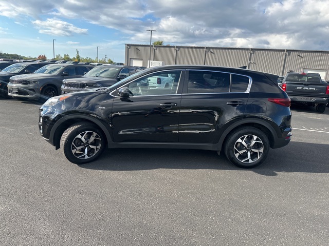 2020 Kia Sportage LX photo 2