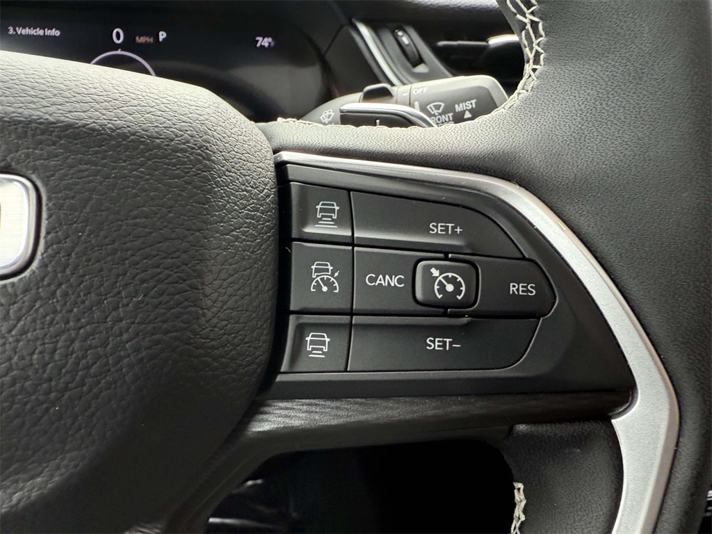 2025 Jeep Grand Cherokee Laredo photo 27