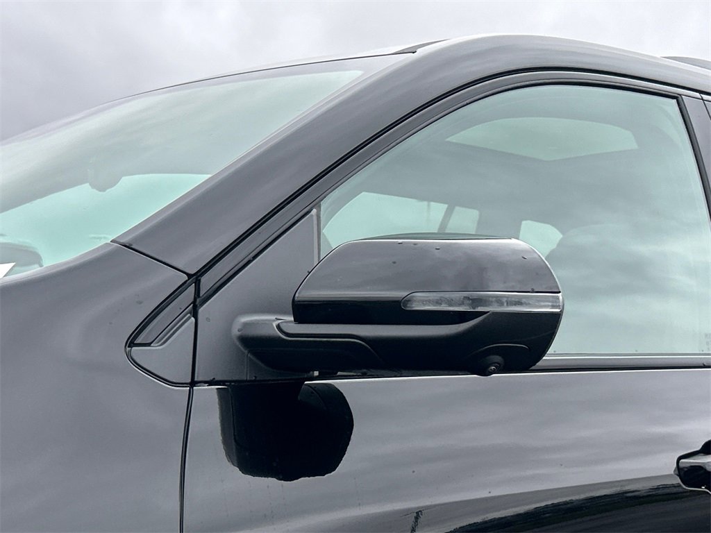 2026 GMC ACADIA - Image 11