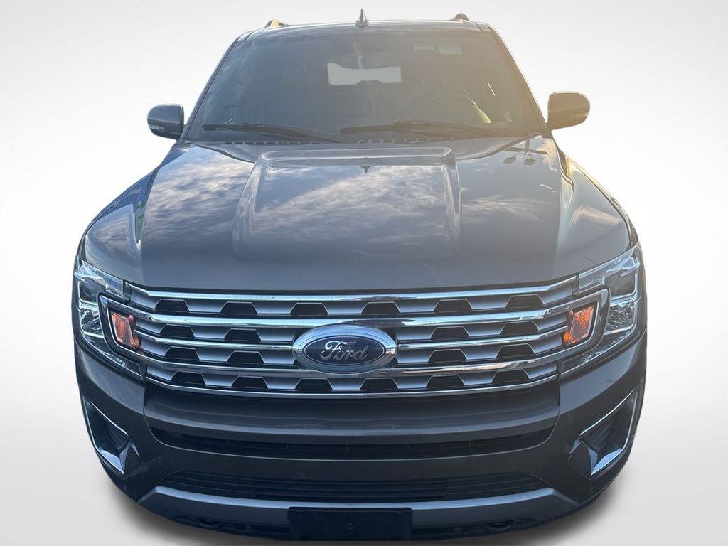 2018 Ford Expedition Limited's photo