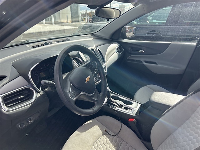 2019 Chevrolet Equinox LS photo 3