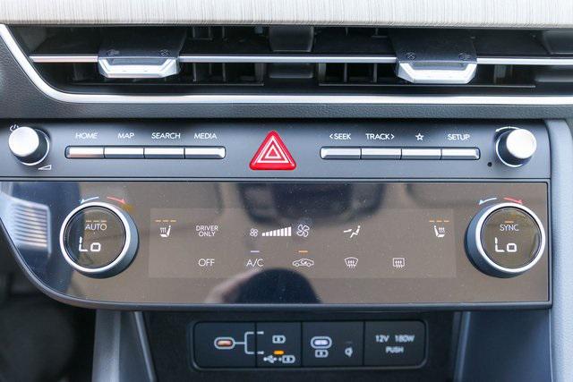 New 2025 Silver Hyundai SEL image 16