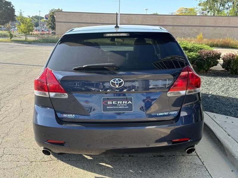 2015 Toyota Venza Limited photo 4