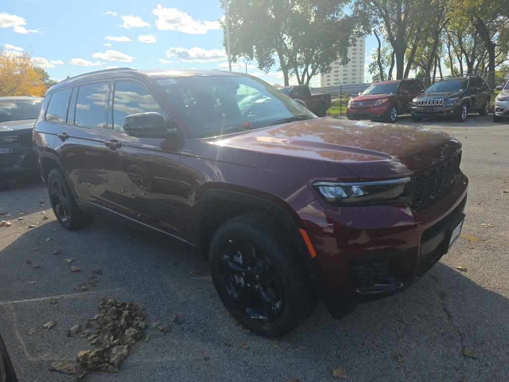 2025 Jeep Grand Cherokee L Altitude's photo