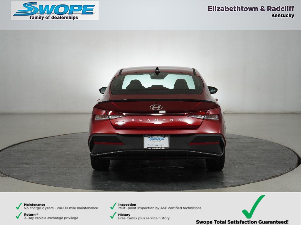 2026 Hyundai Elantra SEL Sport photo 4