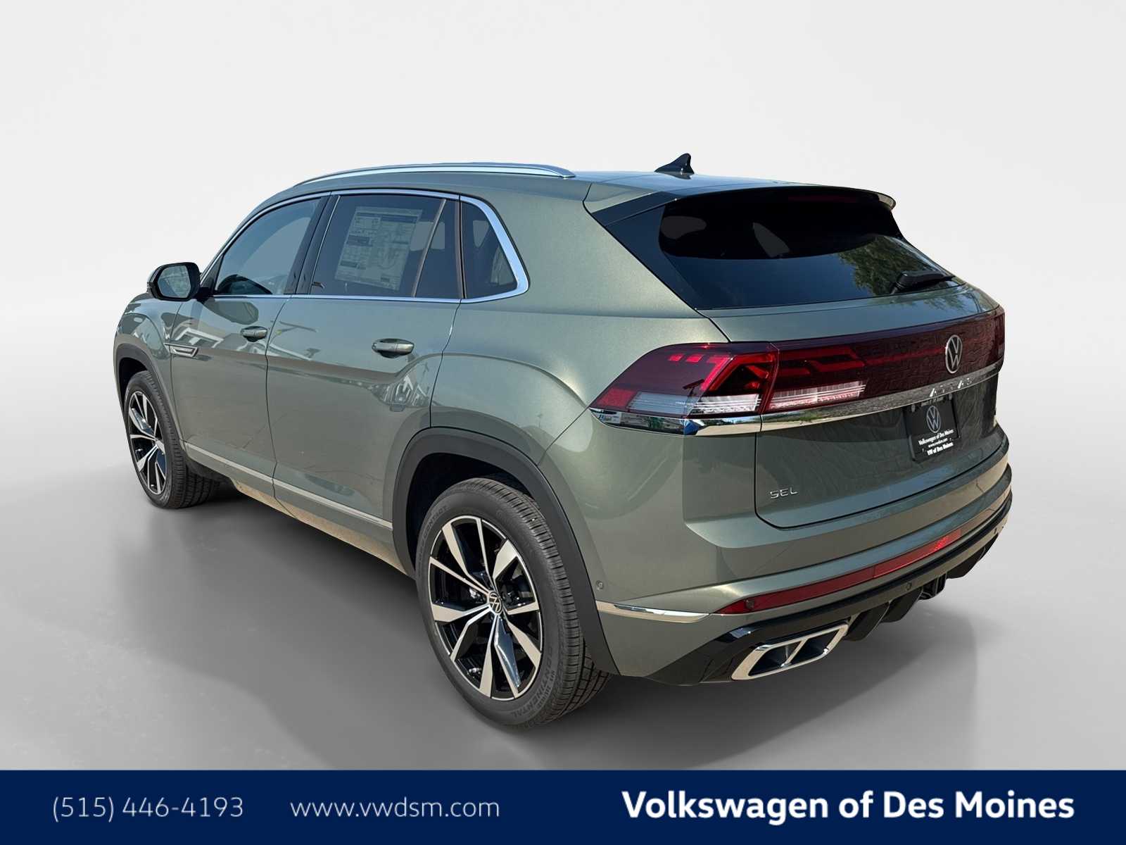 2026 Volkswagen Atlas Cross Sport SEL Premium R-Line photo 2