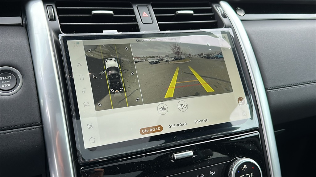 2025 Land Rover Discovery S photo 16