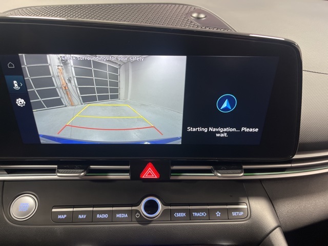 2025 Hyundai Elantra SEL Convenience photo 14