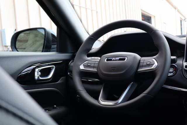 2025 Jeep Compass Altitude photo 41
