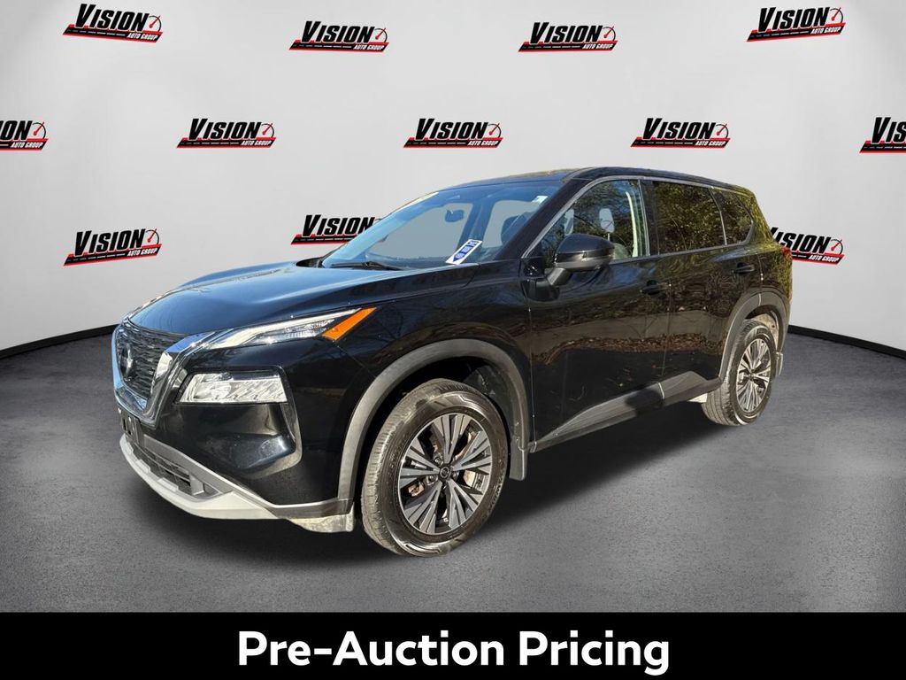 2021 Nissan Rogue SV's photo