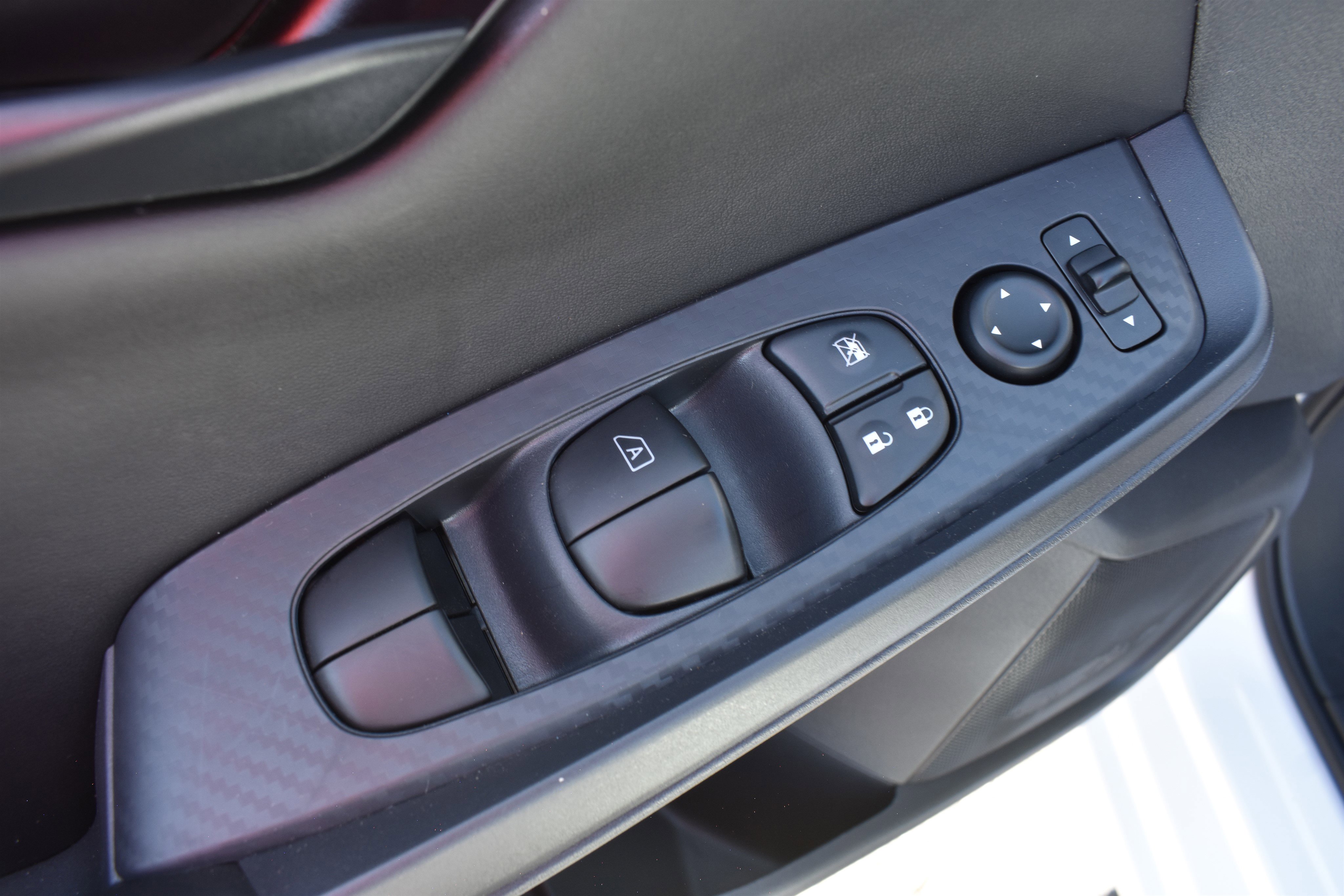 2025 Nissan Sentra S photo 6