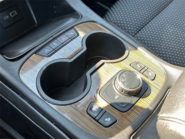 2022 Gmc Acadia SLE photo 28