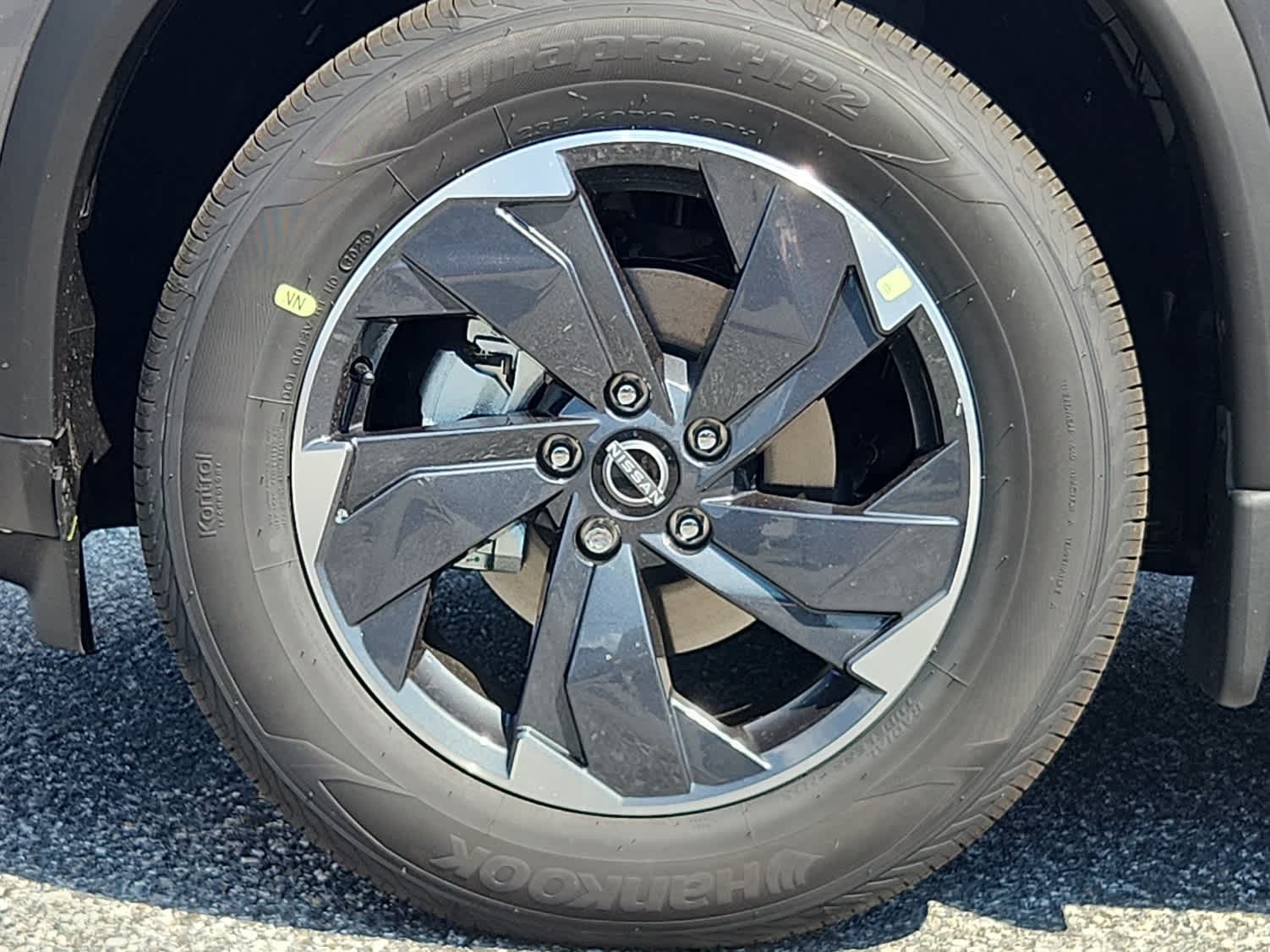 2026 Nissan Rogue SV AWD photo 6