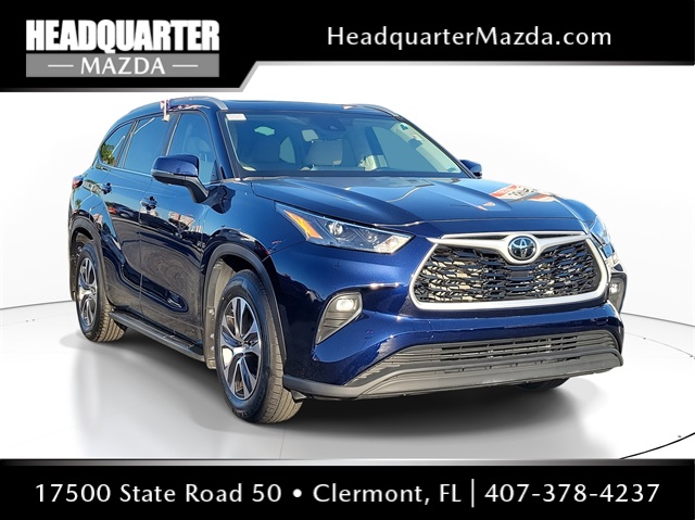 2023 Toyota Highlander XLE's photo